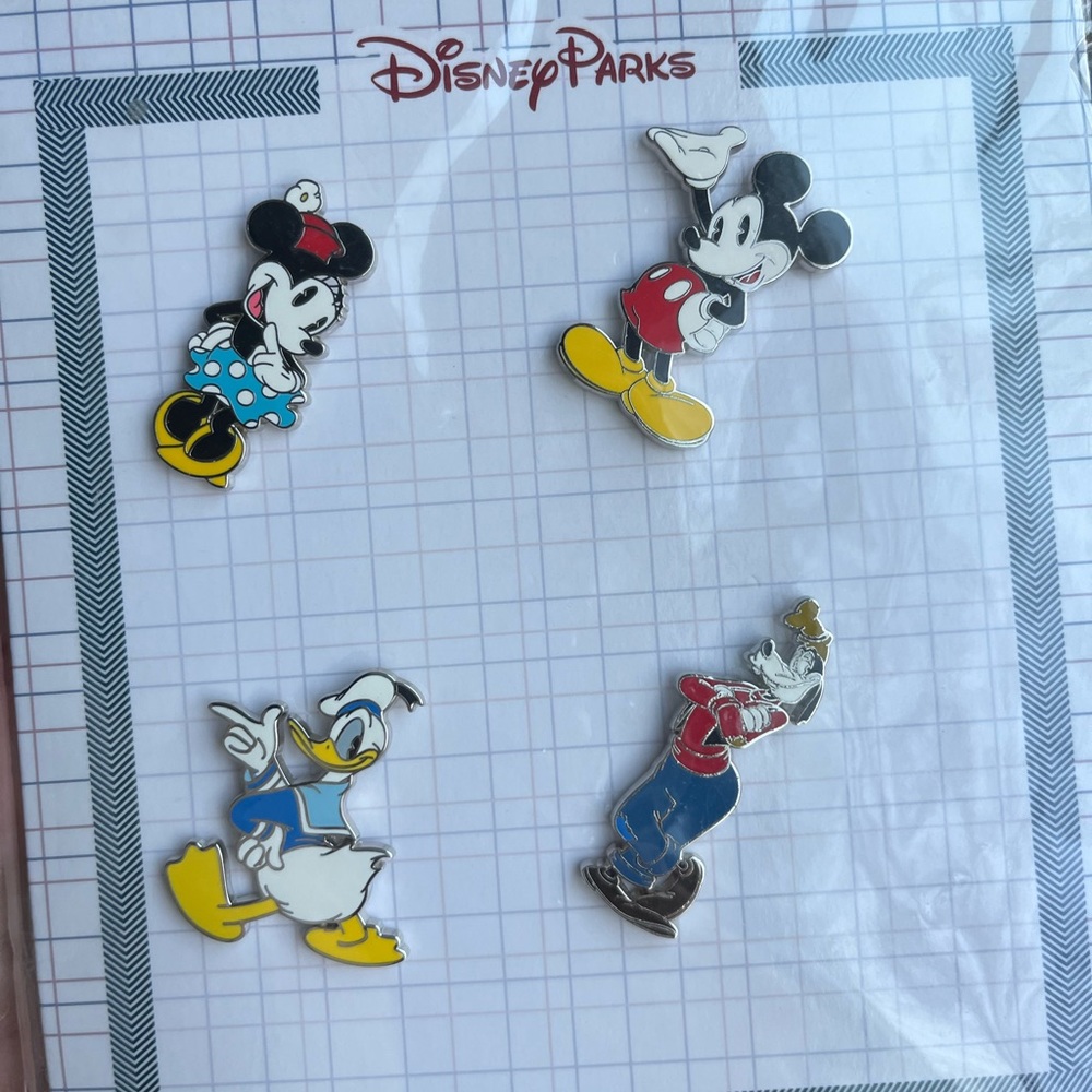 SIX PINS!!! Brand New Disney Parks pins.
